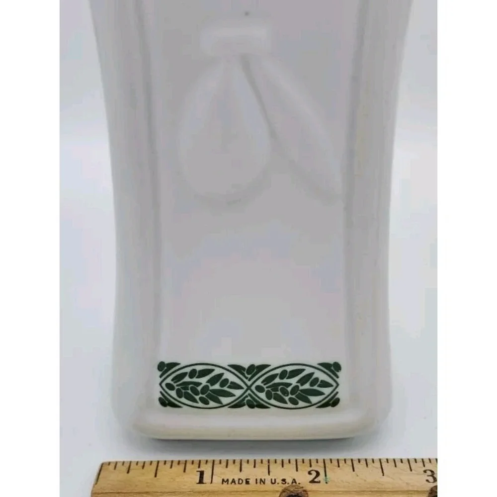 Fratelli‎ Carli White Ceramic Olive Oil Dispenser Green Leaf Metal Spout Quality